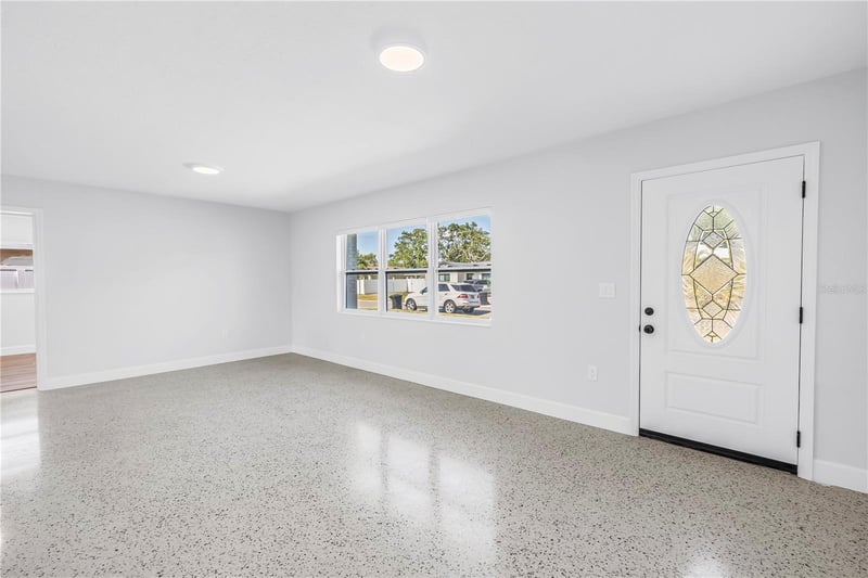 7443 2nd St, St Petersburg, FL 33702
