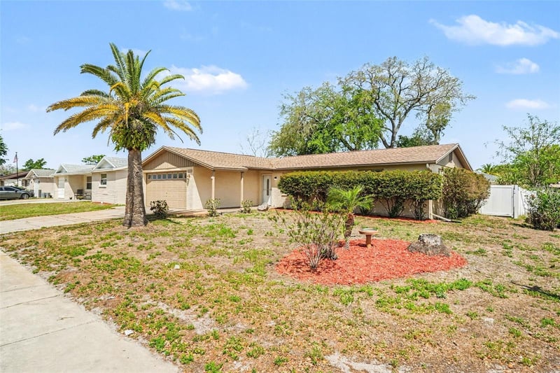 7255 Fireside Dr, Port Richey, FL 34668