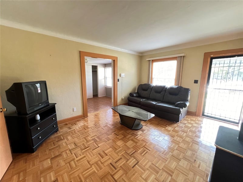 4754 1st Ave, St Petersburg, FL 33713
