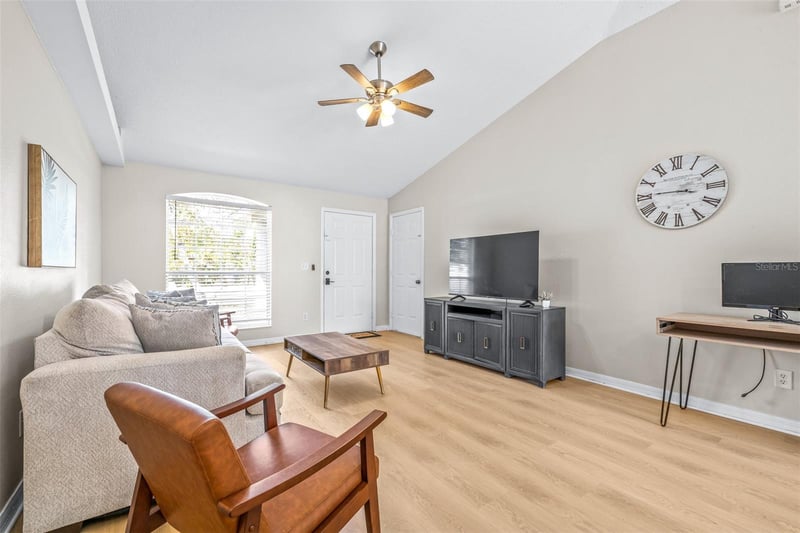 5029 Betty St, St Petersburg, FL 33709