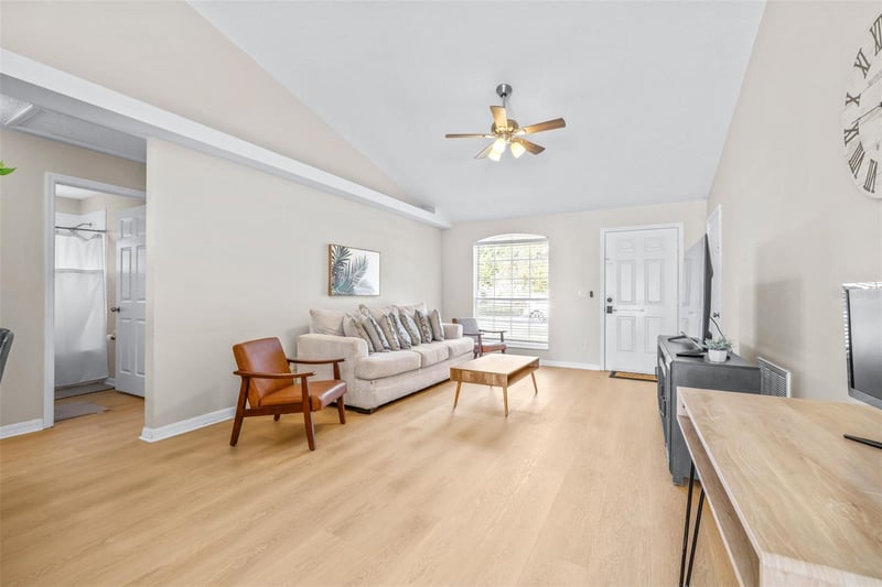 5029 Betty St, St Petersburg, FL 33709