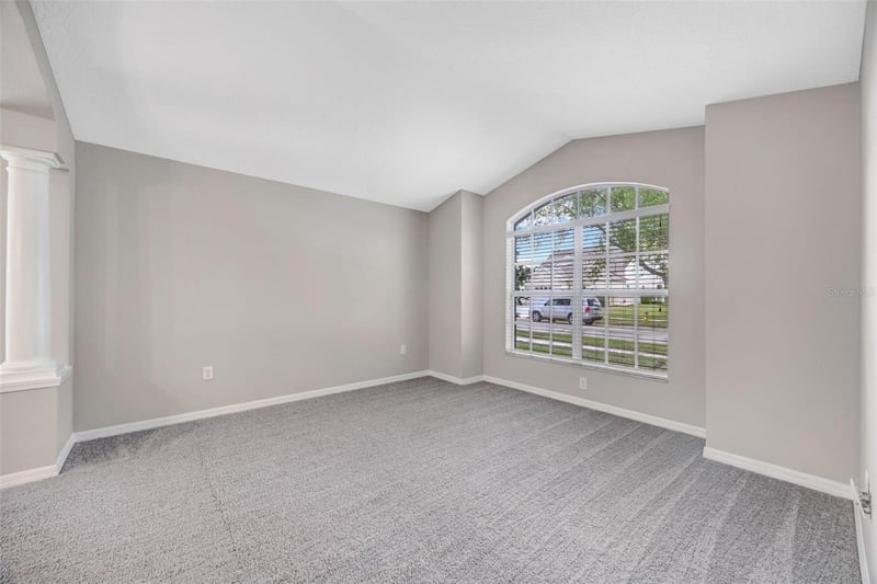 6337 Bridgecrest Dr, Lithia, FL 33547