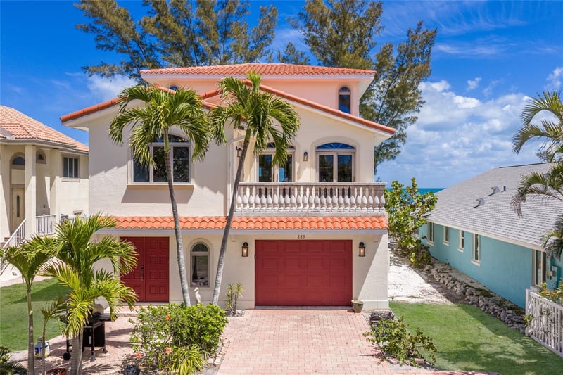 889 Shore Dr, Anna Maria, FL 34216