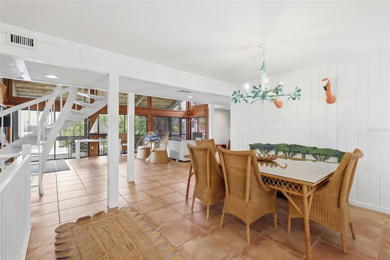 727 Jacaranda Rd, Anna Maria, FL 34216