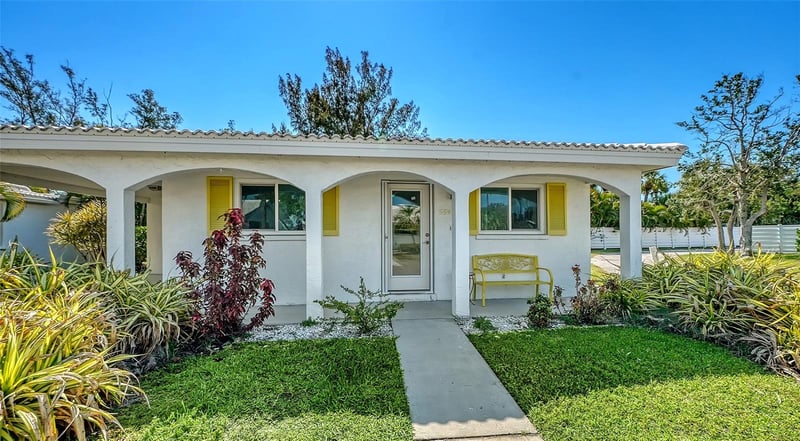 554 Spanish Dr, Longboat Key, FL 34228