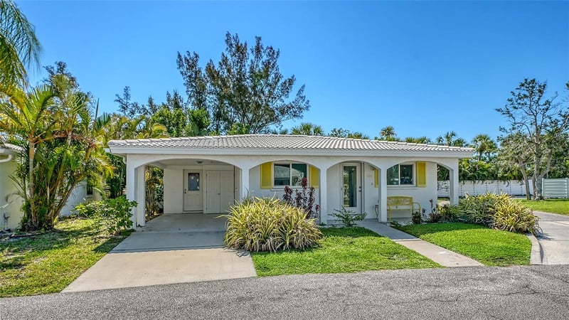 554 Spanish Dr, Longboat Key, FL 34228