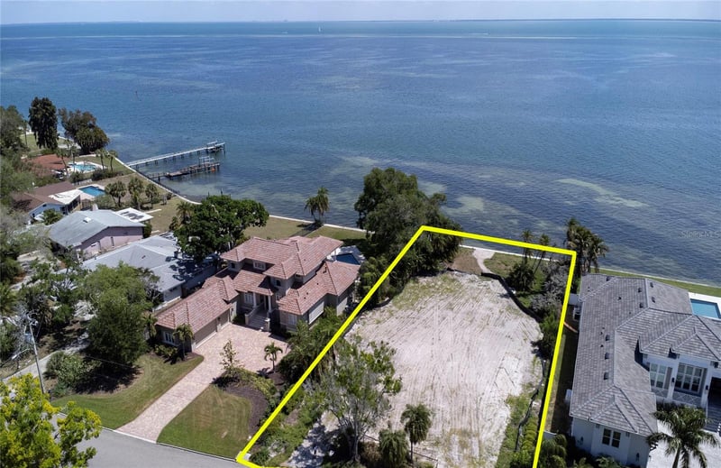 5926 Bahama Shores Dr, St Petersburg, FL 33705