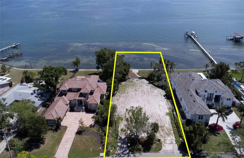 5926 Bahama Shores Dr, St Petersburg, FL 33705