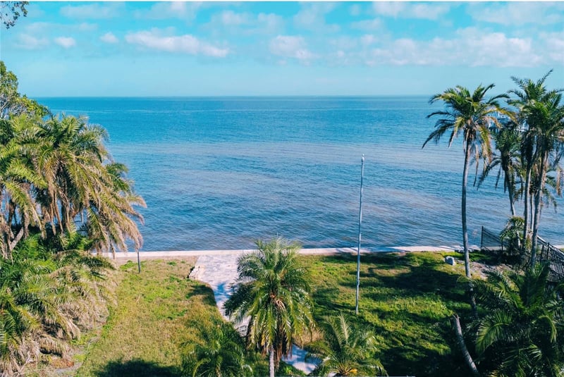 5926 Bahama Shores Dr, St Petersburg, FL 33705