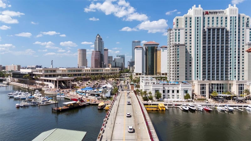 700 Harbour Island Blvd #813, Tampa, FL 33602