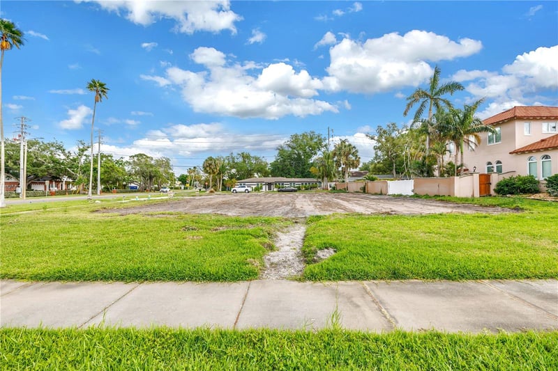 515 Snell Isle Blvd, St Petersburg, FL 33704