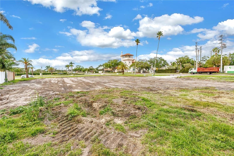 515 Snell Isle Blvd NE, St Petersburg, FL 33704