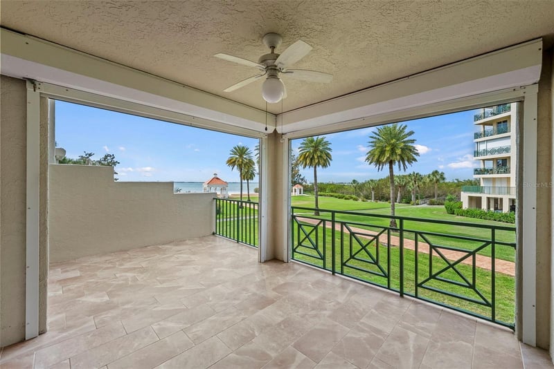 4780 Dolphin Cay Ln #109, St Petersburg, FL 33711