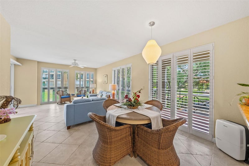 4780 Dolphin Cay Ln #109, St Petersburg, FL 33711