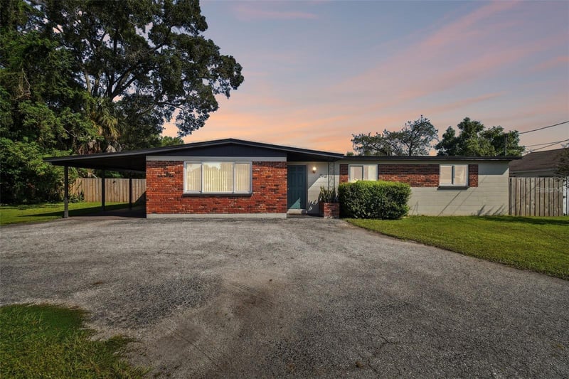 2913 Xanthus St, Tampa, FL 33614
