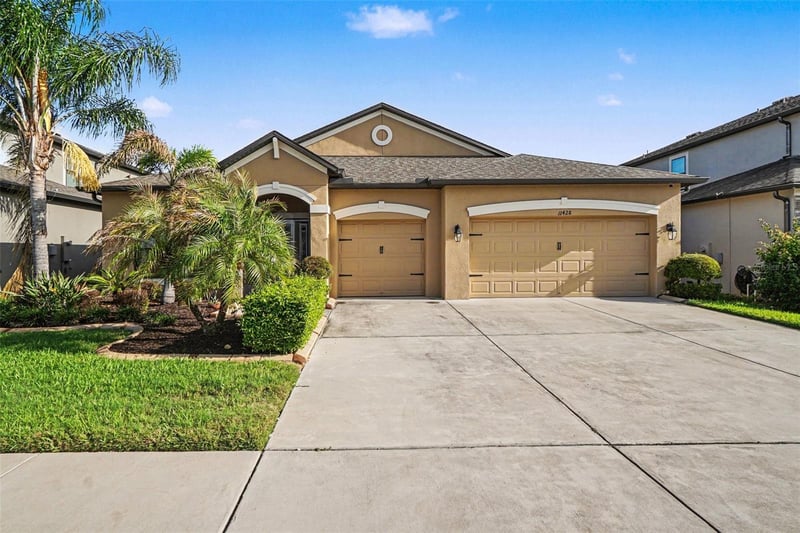 11428 Carlton Fields Dr, Riverview, FL 33579