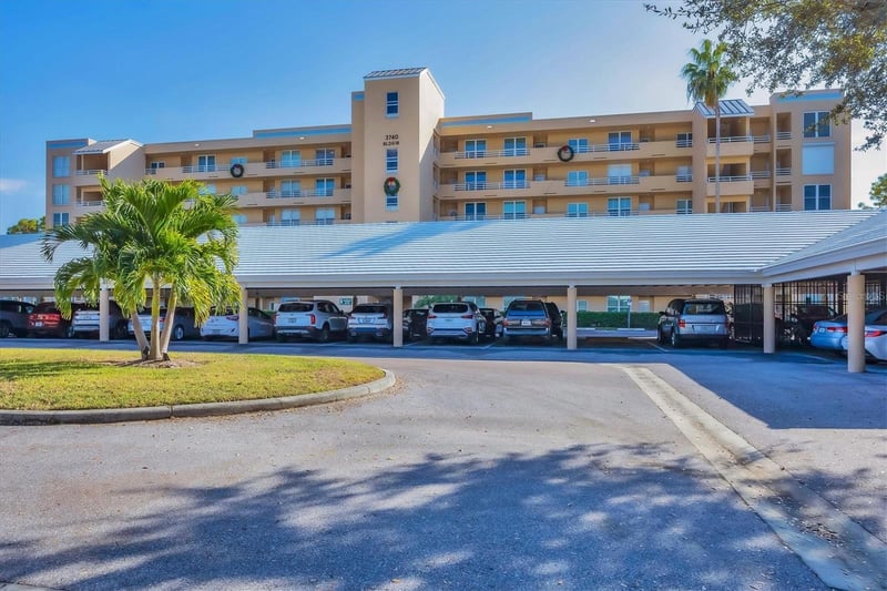 3740 Pinebrook Cir #604, Bradenton, FL 34209