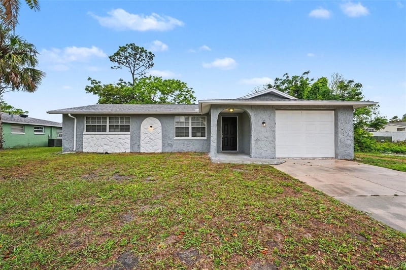 9141 Crabtree Ln, Port Richey, FL 34668