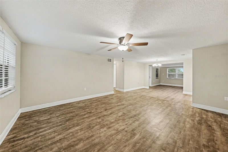 9141 Crabtree Ln, Port Richey, FL 34668