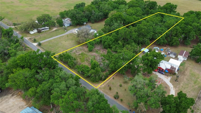 Davis Pool Rd, Seffner, FL 33584