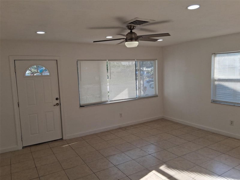 2843 13th Ave, St Petersburg, FL 33713