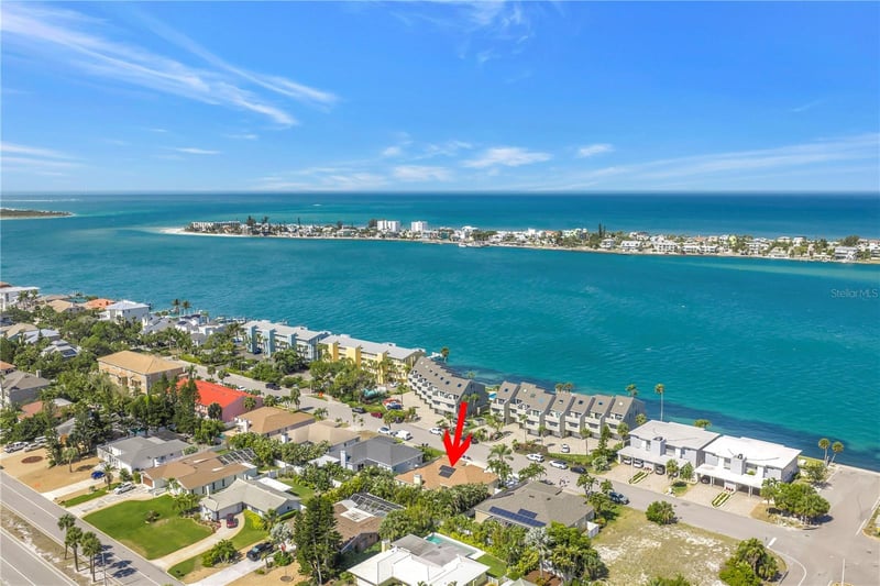 343 8th Ave N, Tierra Verde, FL 33715