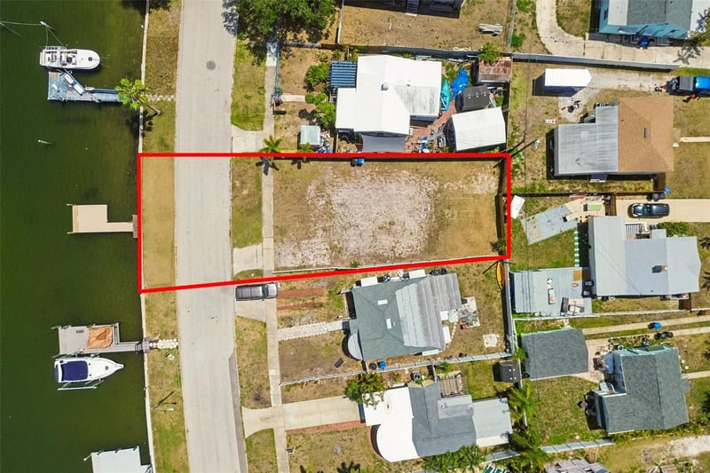 4005 Sunrise Dr, St Petersburg, FL 33705