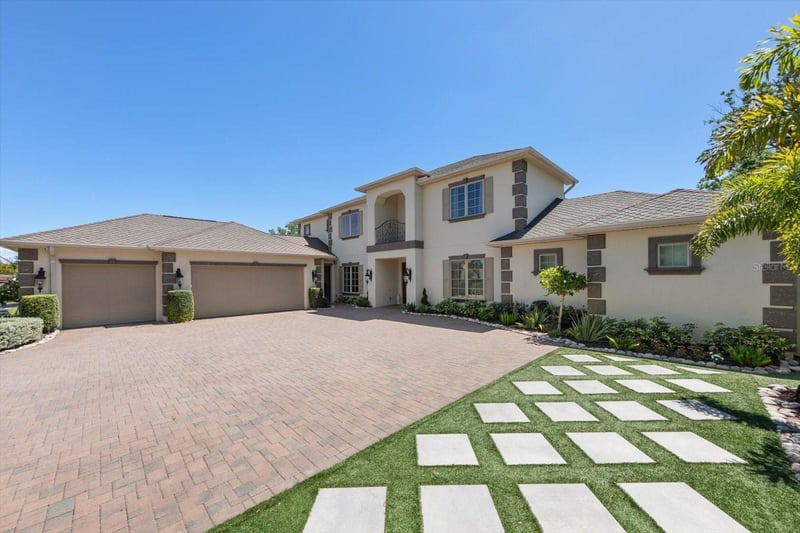 305 Eastleigh Dr, Belleair, FL 33756