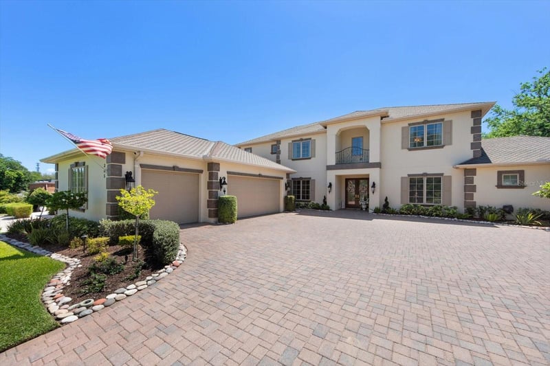 305 Eastleigh Dr, Belleair, FL 33756