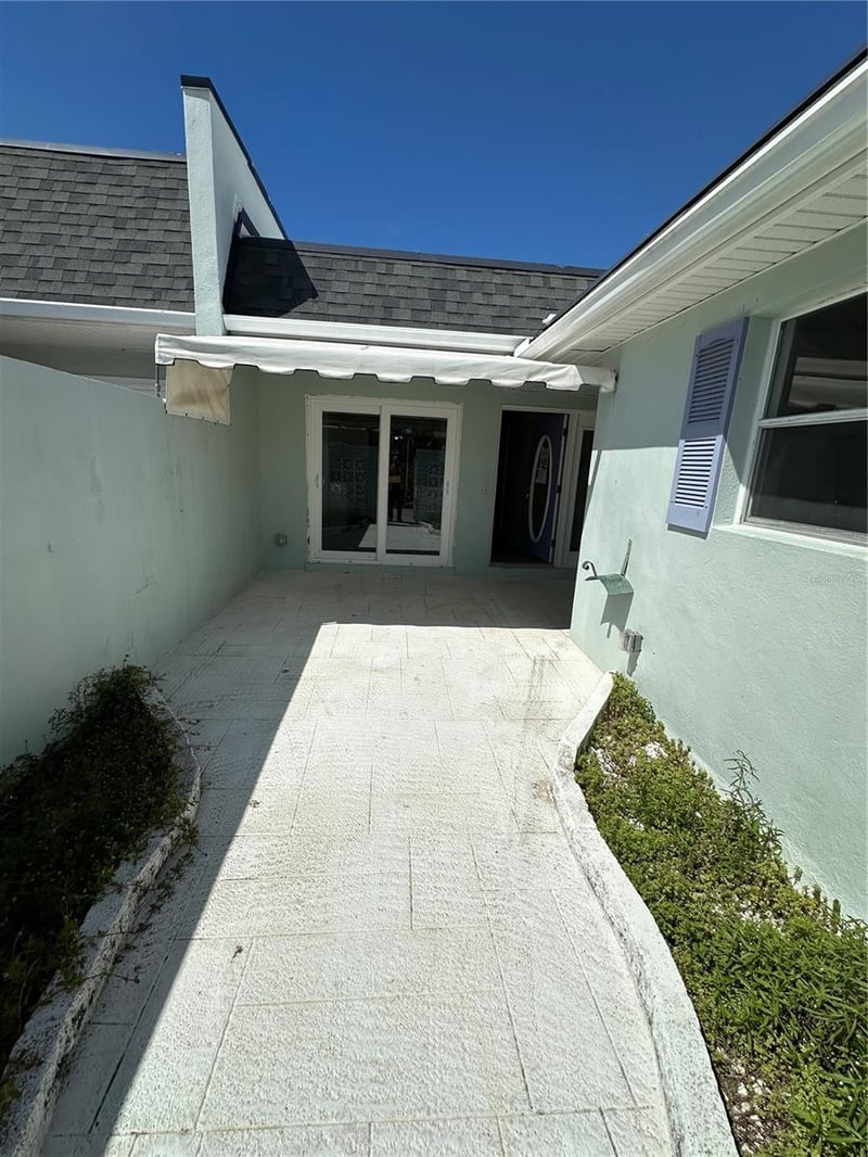143 Boca Ciega Point, St Petersburg, FL 33708