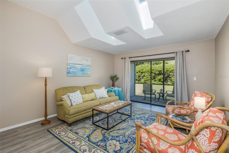 3843 Goldfinch Ct, Palm Harbor, FL 34685