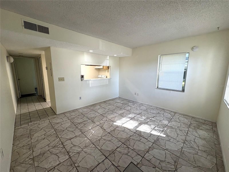 7120 Waterside Dr #106, Tampa, FL 33617