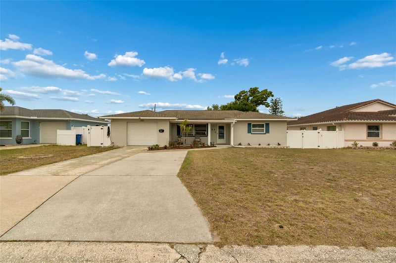 3100 52nd St, St Petersburg, FL 33710