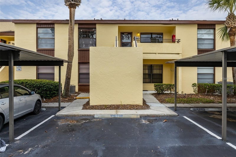 13608 Village Dr #7204, Tampa, FL 33618