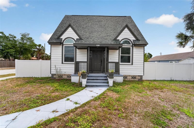 1900 16th St, St Petersburg, FL 33705