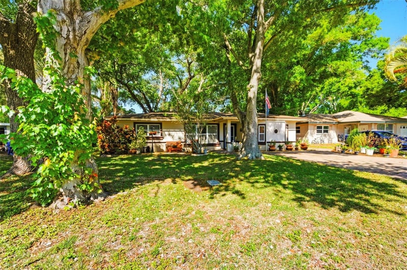 194 21st Ter, Largo, FL 33771