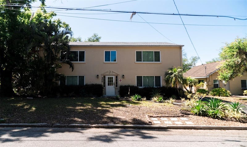 400 20th St #1-6, Bradenton, FL 34208