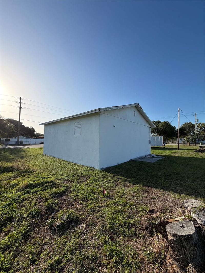2613 7th Ave, Bradenton, FL 34208