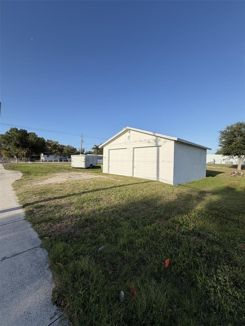 2613 7th Ave, Bradenton, FL 34208