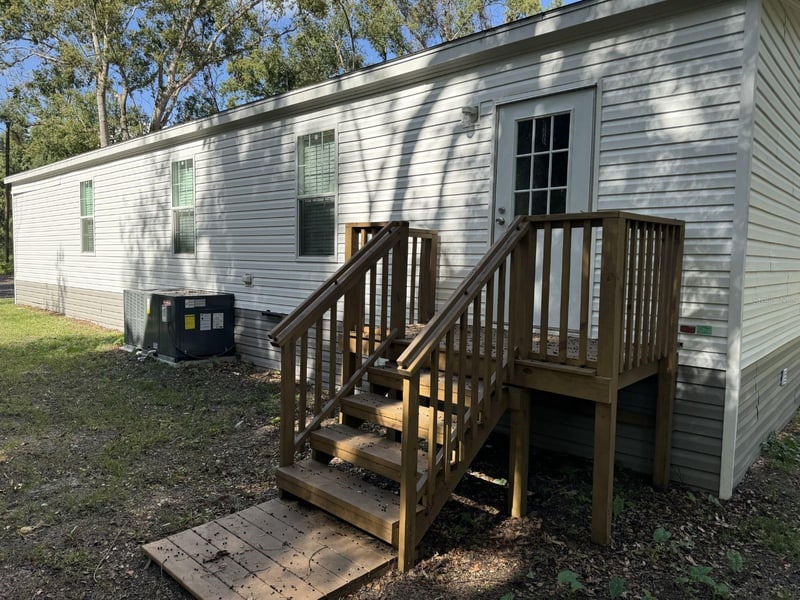 Lake Dr, New Port Richey, FL 34654