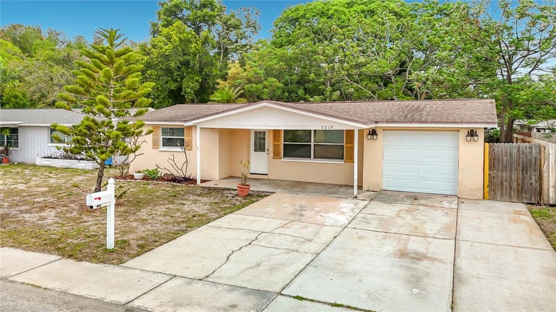 7219 Gulf Highlands Dr, Port Richey, FL 34668