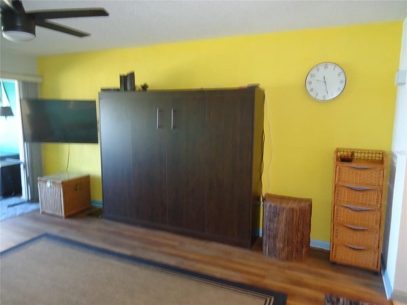 4550 Cove Cir #405, Madeira Beach, FL 33708