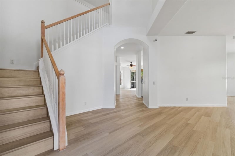 2300 Hannah Way, Dunedin, FL 34698