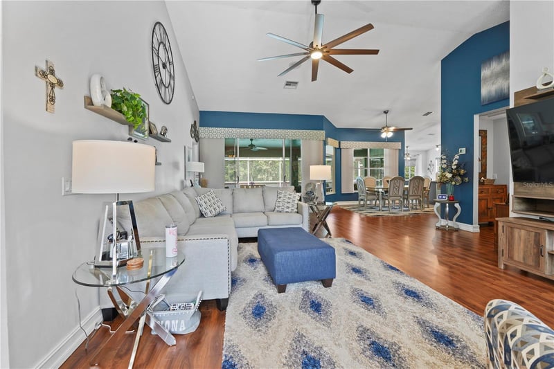 9521 Springmeadow Dr, New Port Richey, FL 34655