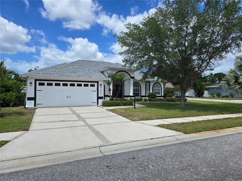 7404 38th Ct, Sarasota, FL 34243