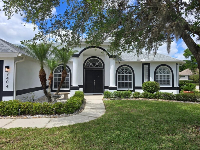 7404 38th Ct, Sarasota, FL 34243