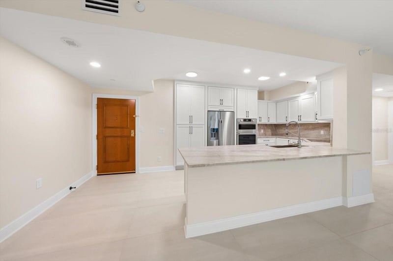 1170 Gulf Blvd #1004, Clearwater, FL 33767