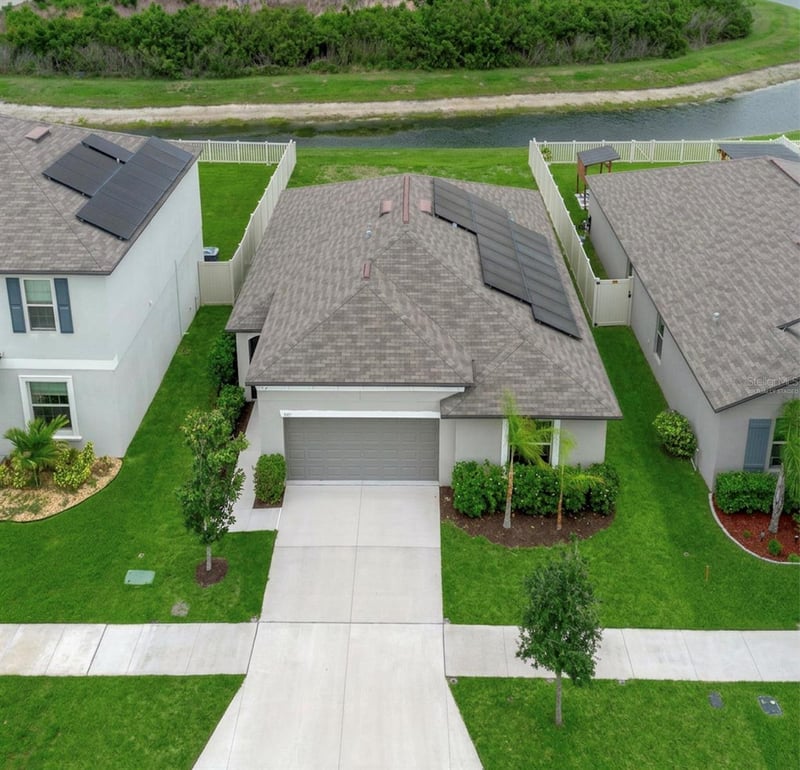 7025 King Creek Dr, Sun City Center, FL 33573