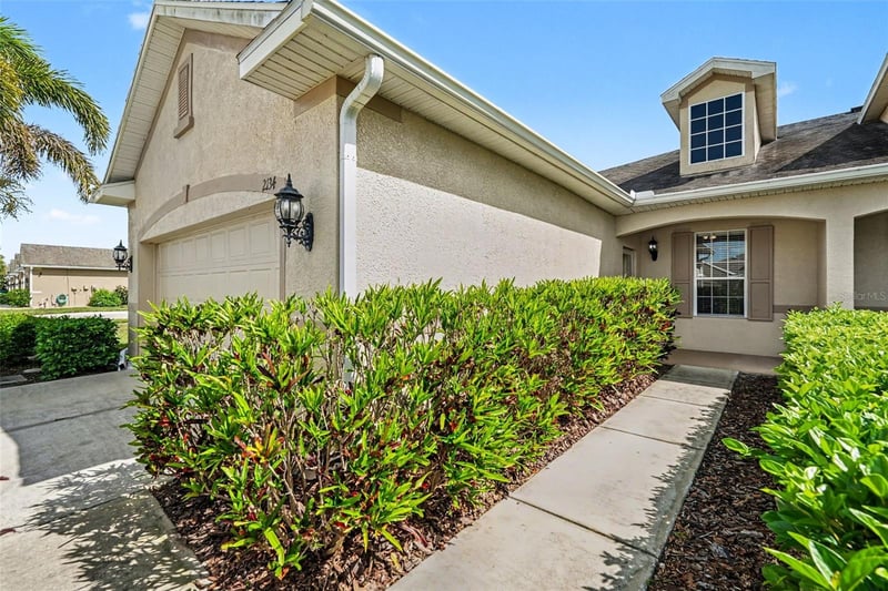 2134 Barracuda Ct, Holiday, FL 34691