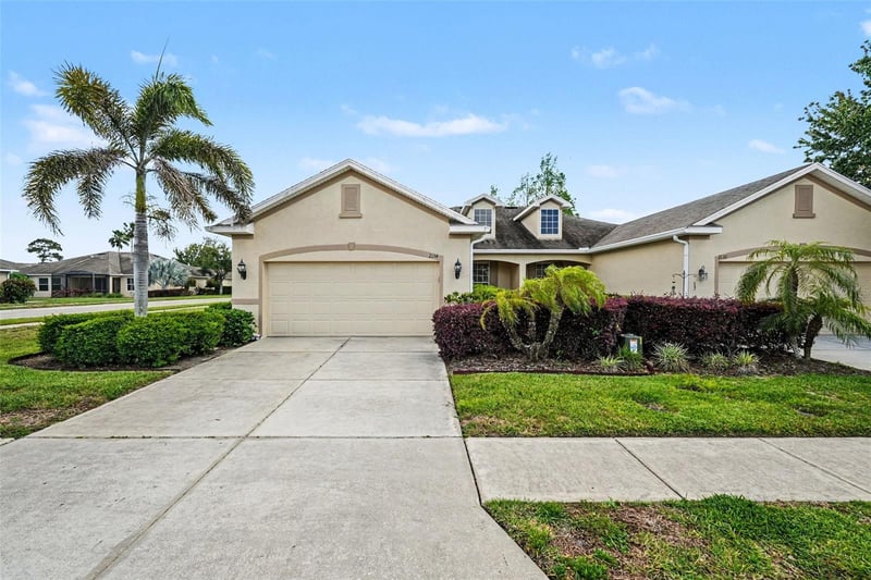 2134 Barracuda Ct, Holiday, FL 34691
